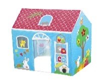 40" x 30" x 45"/1.02m x 76cm x 1.14m Purrfect Pets Playhouse